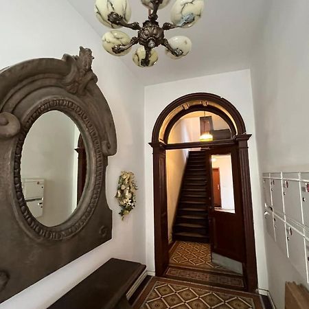 Retro Appartement Im Herzen Von Koeln Deutz Buitenkant foto