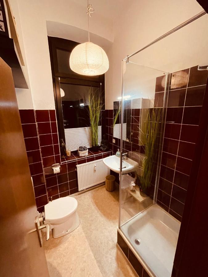 Retro Appartement Im Herzen Von Koeln Deutz Buitenkant foto