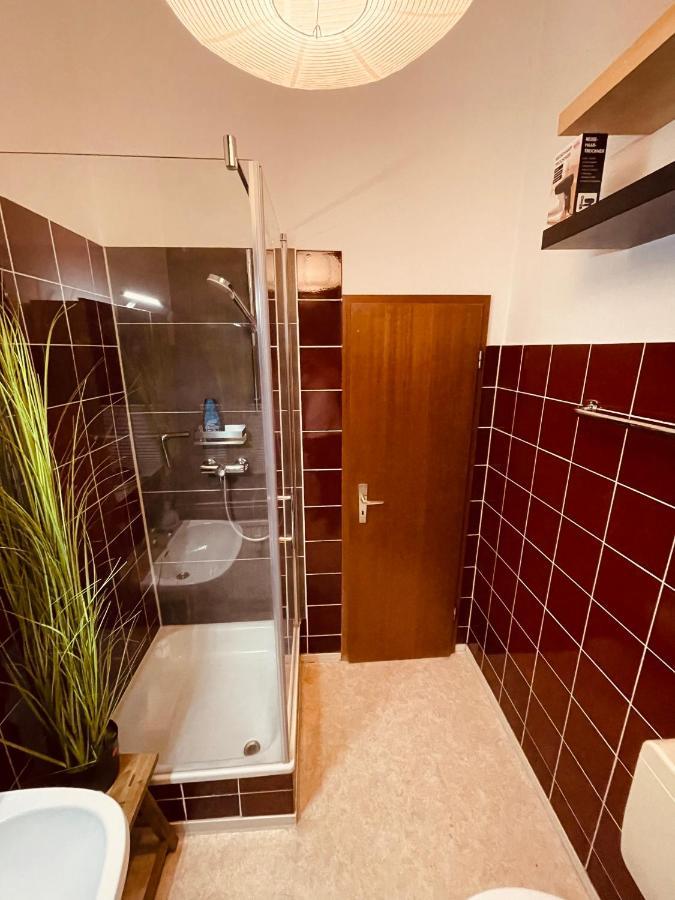 Retro Appartement Im Herzen Von Koeln Deutz Buitenkant foto